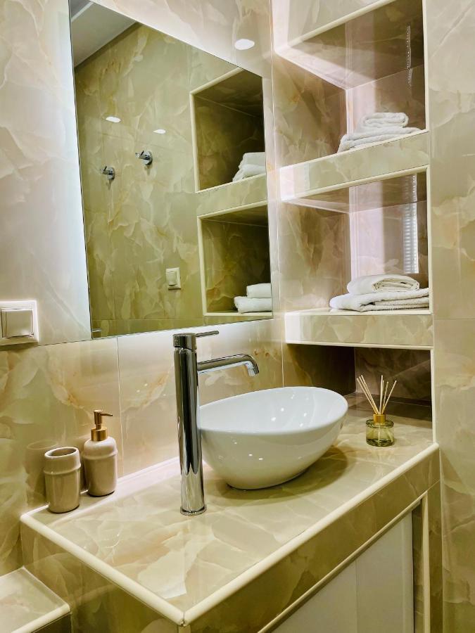 Agioi Deka Iris Luxury Houseアパートメント エクステリア 写真